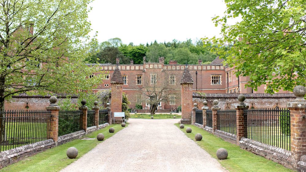 wotton-house-hero-exterior-driveway-entrance-1800x1013